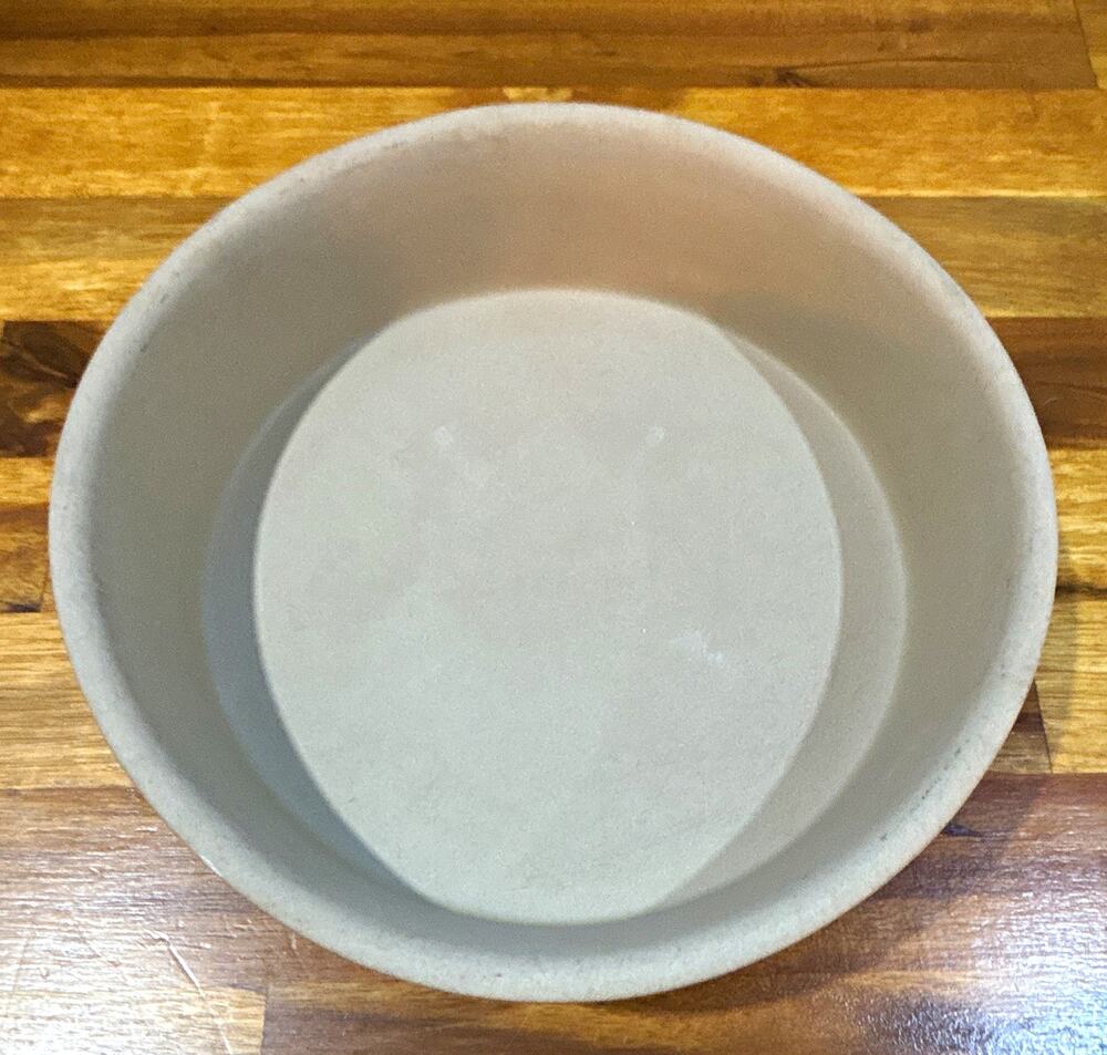 Pampered Chef 8" Round Stoneware Baker / Deep Dish Cake Pan Beige K1037